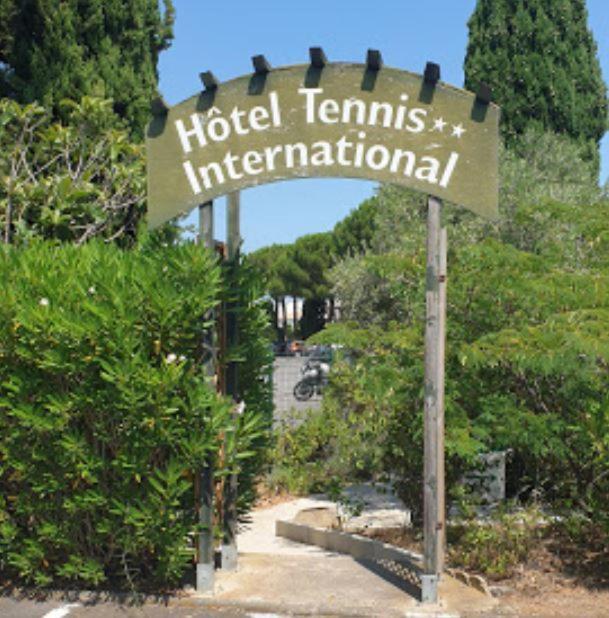 אגדה Hotel Tennis International מראה חיצוני תמונה